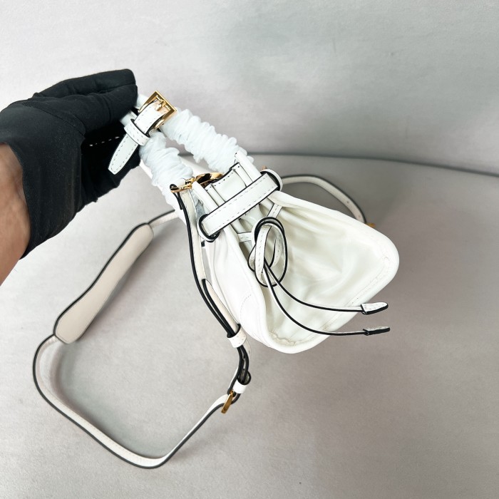 Bonnie mini leather handbag“23.5*12*9CM”-089=