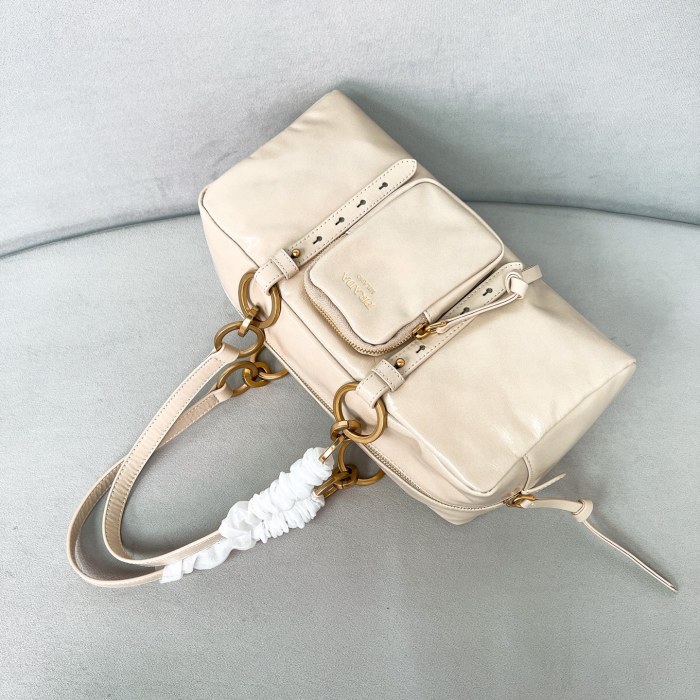 Dangle Medium Leather Top-Handle Bag“30*14*13.5CM”-0801=