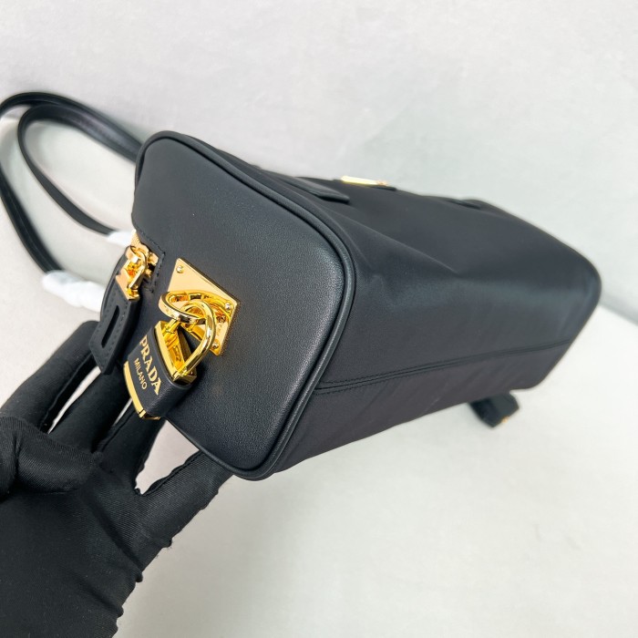 Re-Nylon Top-Handle Bag With Padlock“29*12.5*8CM”-089=