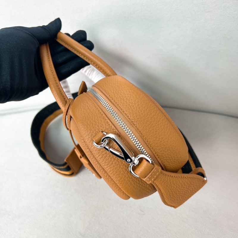 Logo-Embellished Leather Mini Bag“24*12*8.5CM”-0811=