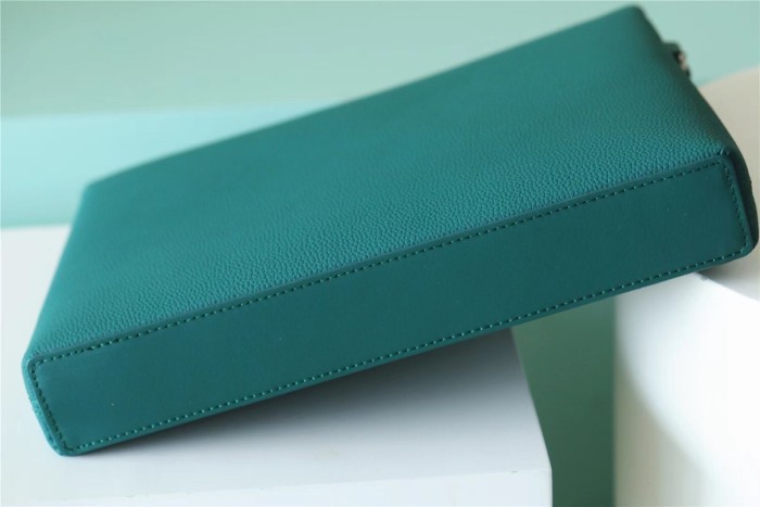 Ipad Takeoff Pouch “30*22*5CM” 074