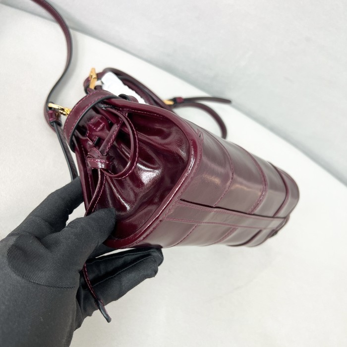 Bonnie mini leather handbag“23.5*12*9CM”-089=