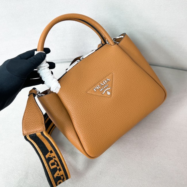 Logo-Embellished Leather Mini Bag“23*21*10CM”-0811=