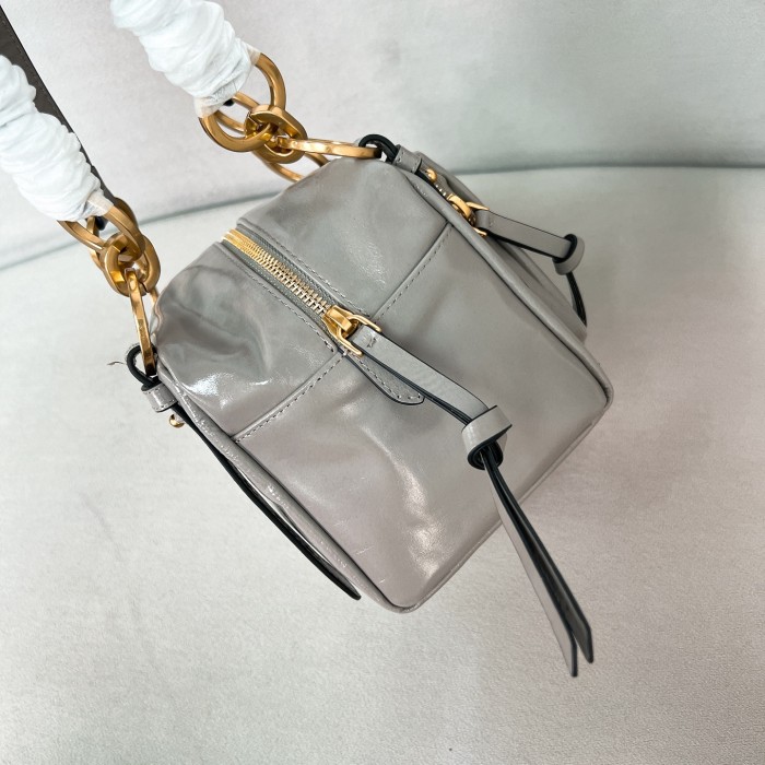 Dangle Leather Top-Handle Mini-Bag“14*14.5*13CM”-089=