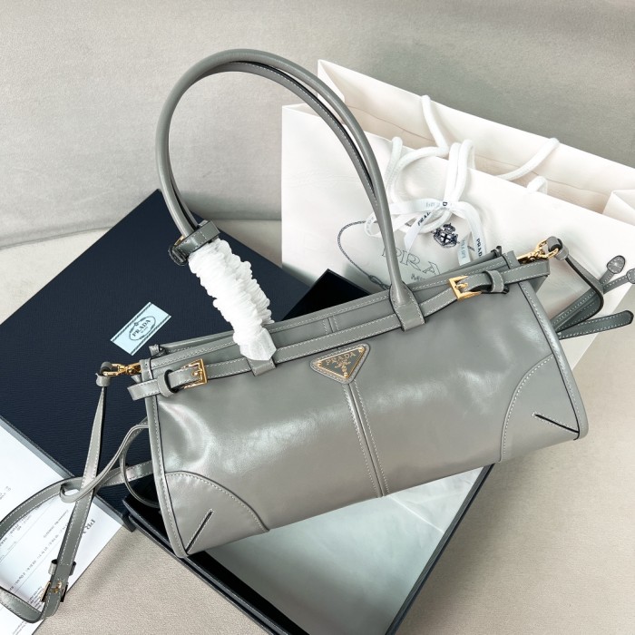 Bonnie medium leather handbag“32*15.5*12CM”-0811=