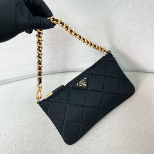 Re-edition 1995 Chaine Re-Nylon Pouch“24.5*14.5CM”-085=