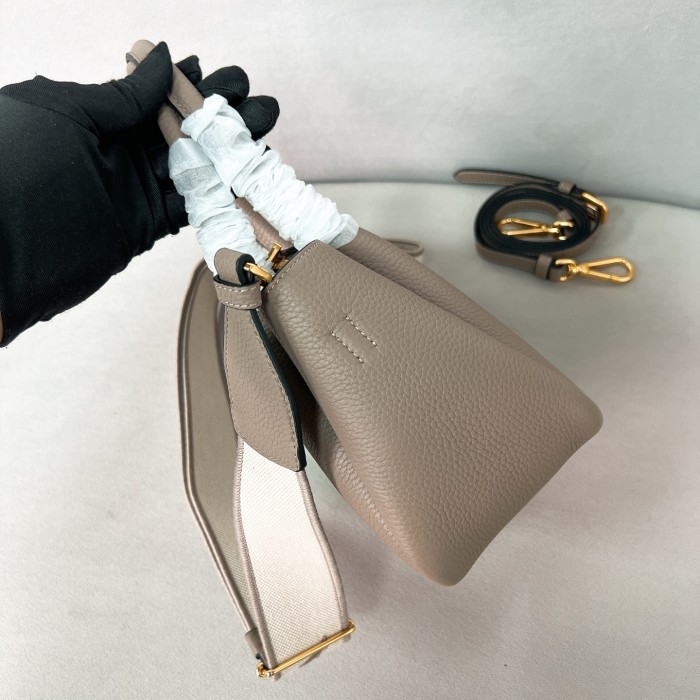 Leather Mini Handbag“19.5*18*9CM”-0811=
