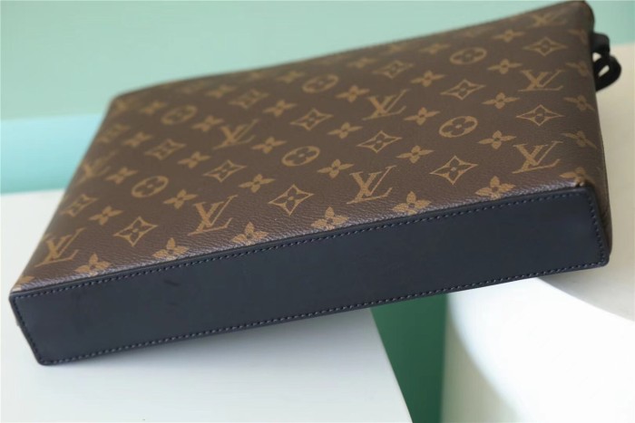 Ipad Takeoff Pouch “30*22*5CM” 074