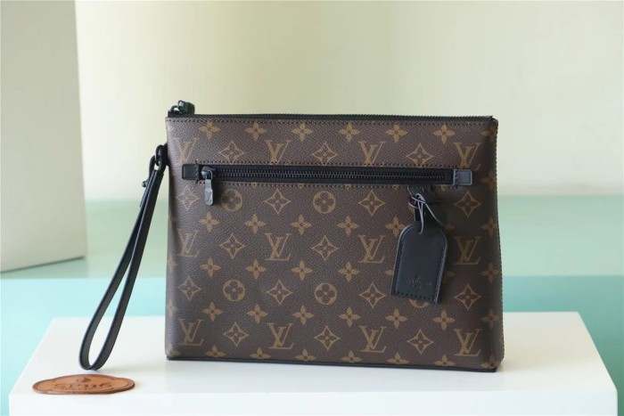 Ipad Takeoff Pouch “30*22*5CM” 074