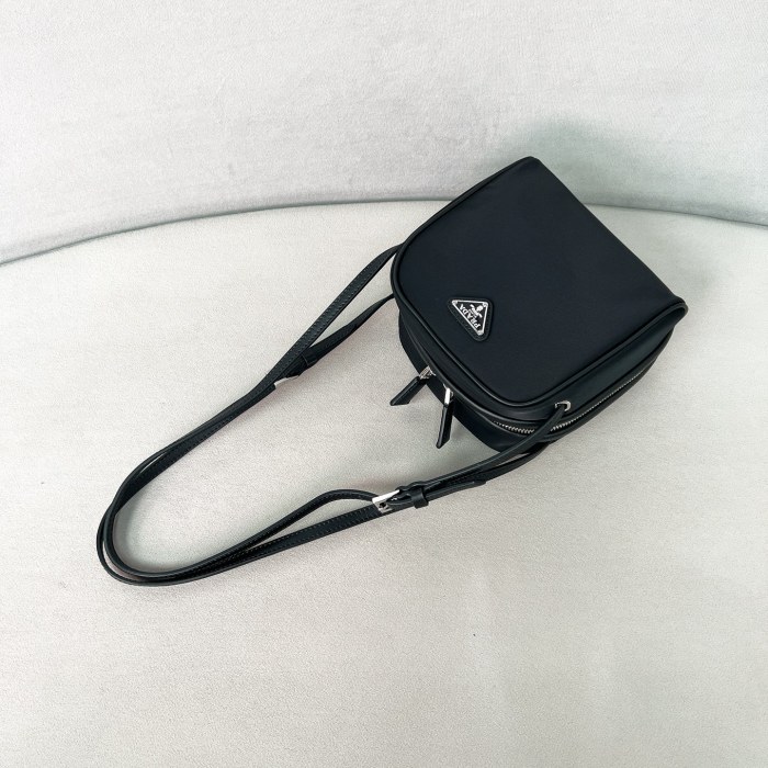 Swing Re-Nylon Shoulder Bag“14.5*14*10CM”-057=
