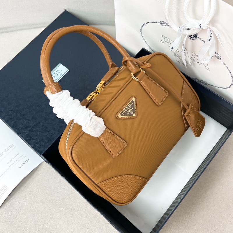 Re-Edition 1978 Re-Nylon And Saffiano Leather Two-Handle Bag“25*14.7*7.5CM”-088=