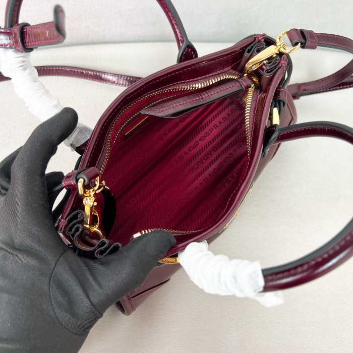 Bonnie mini leather handbag“23.5*12*9CM”-089=