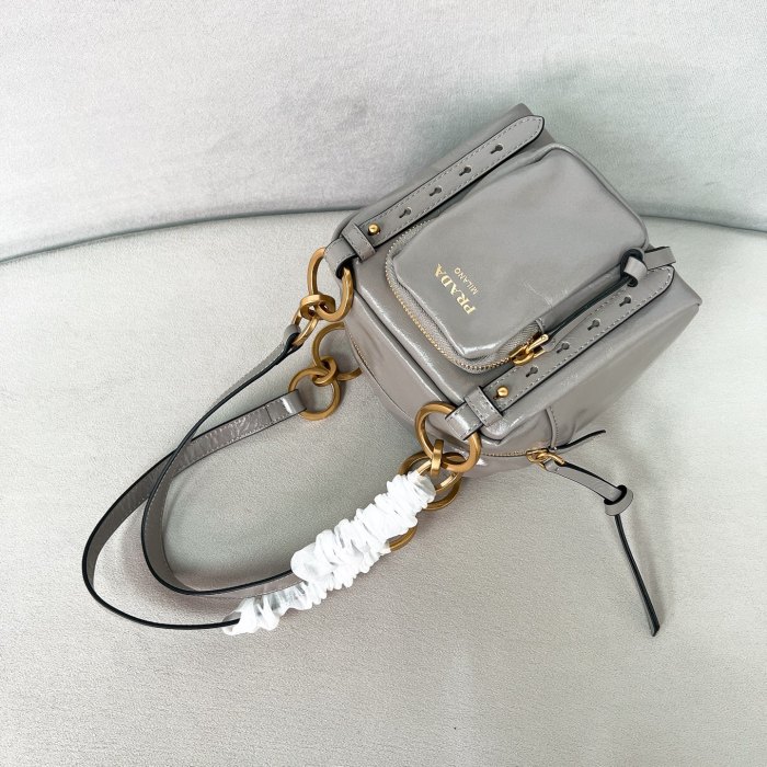 Dangle Leather Top-Handle Mini-Bag“14*14.5*13CM”-089=