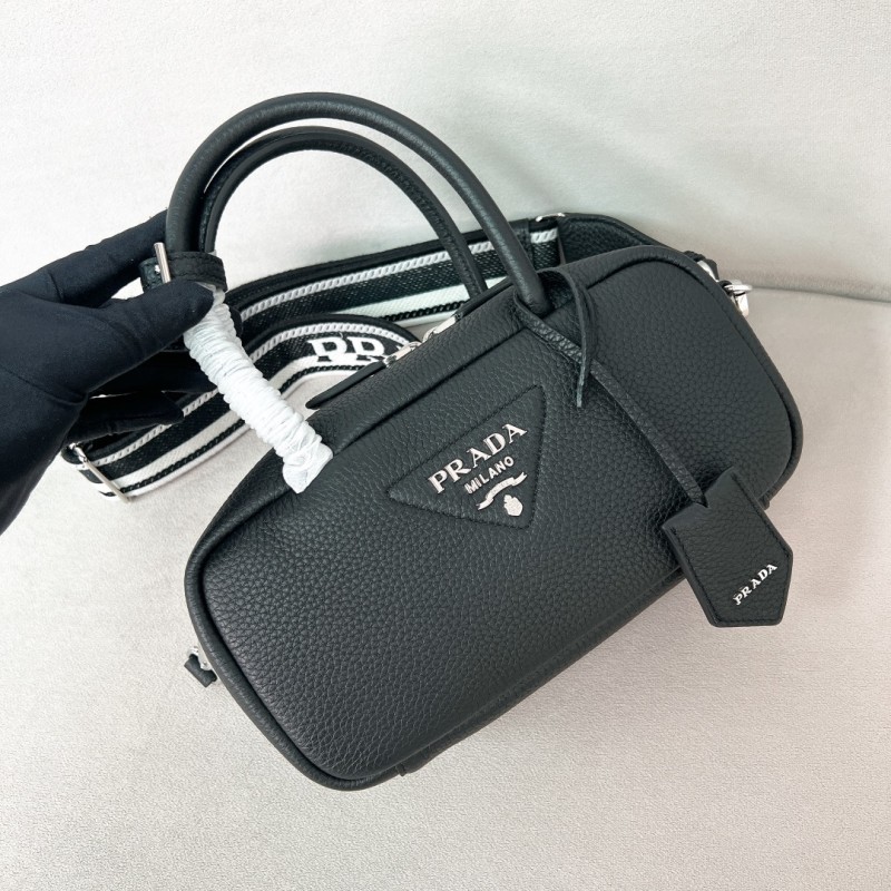 Logo-Embellished Leather Mini Bag“24*12*8.5CM”-0811=
