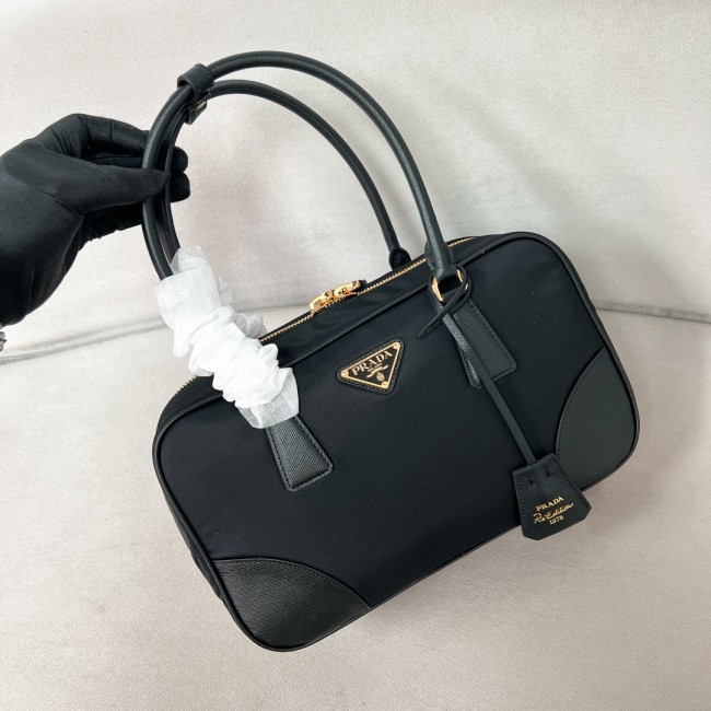 Re-Edition 1978 Re-Nylon And Saffiano Leather Two-Handle Bag“30*17.5*9CM”-089=