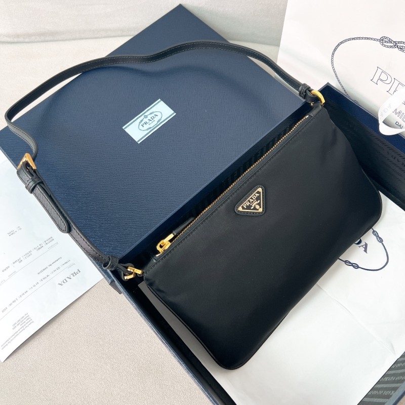 Re-Nylon Mini Bag“24.5*14.5CM”-085=