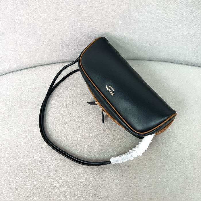 Swing Smooth Leather Shoulder Bag“28*11.5*10CM”-089=