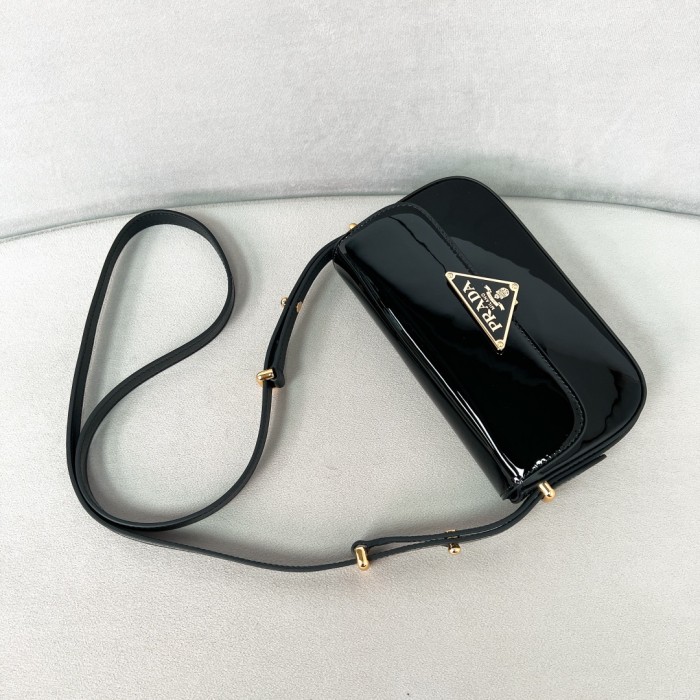 Logo-Plaque Glossy Leather Cross-Body Bag“20.5*10.5*4CM”-089=