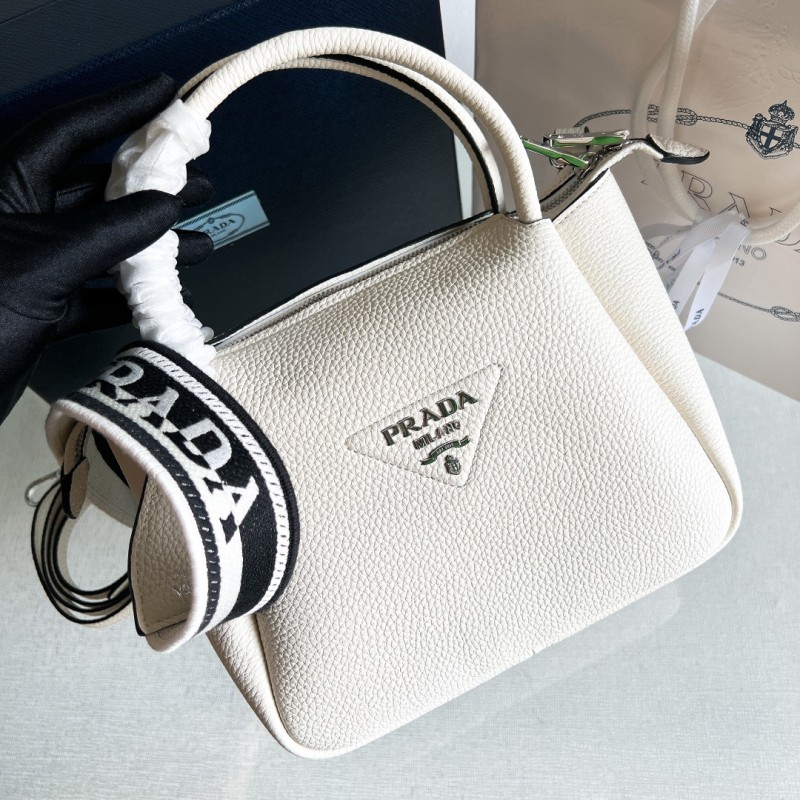 Logo-Embellished Leather Mini Bag“23*21*10CM”-0811=