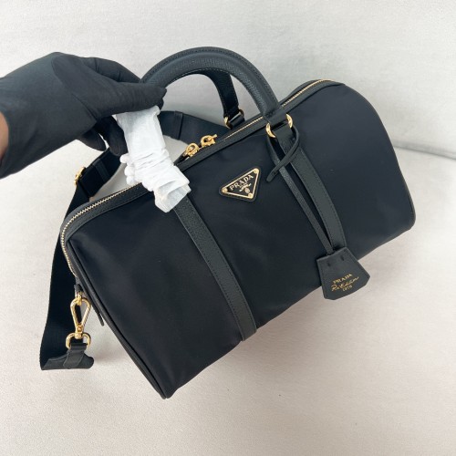 Re-Edition 1978 Medium Re-Nylon And Saffiano Leather Top-Handle Bag“31*16*17CM”-089=