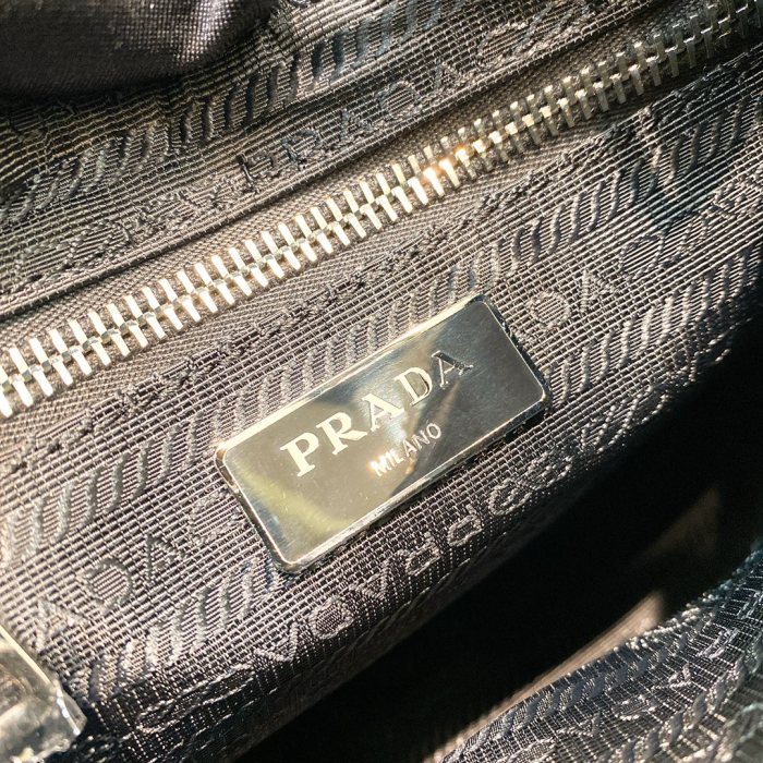 Padded Re-Nylon Shoulder Bag“24*20.5*7CM”-088=