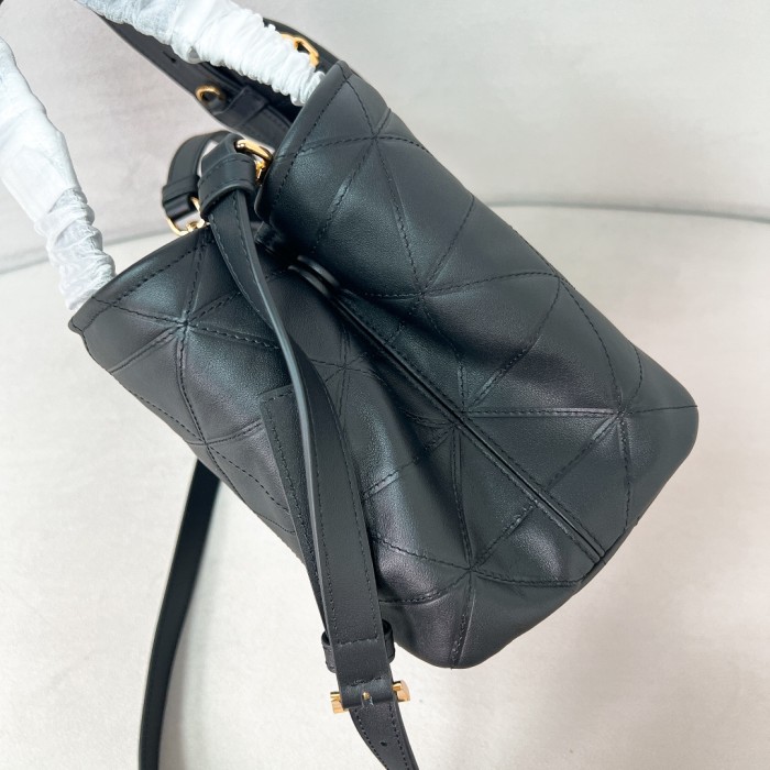 Pre Owned 2013 2024 Small Quilted Lambskin Handbag  26*17*13.5CM -0811=