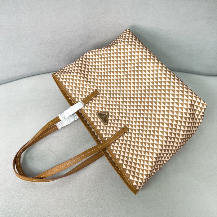 Symbole Embroidered Fabric Tote Bag “33*29*14CM”-087=
