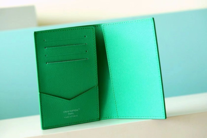 Passport Cover Surfin “14*10*2.5CM” 081