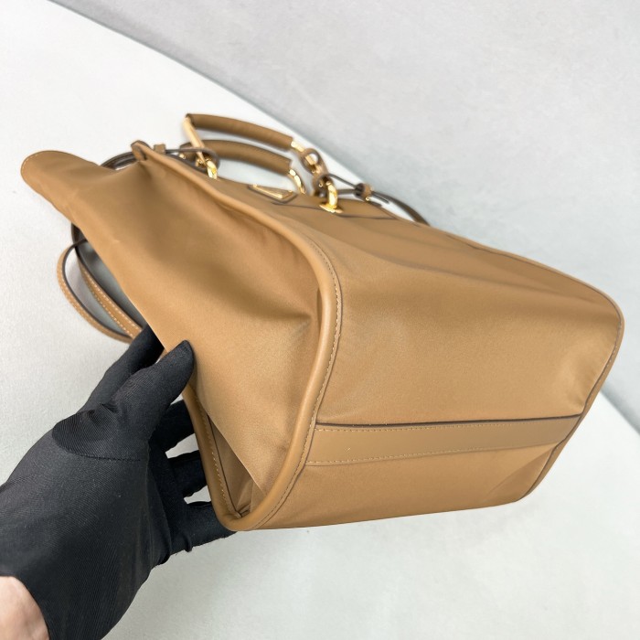 Medium Re-Nylon And Leather Tote Bag“28.5*23*15CM”-089=