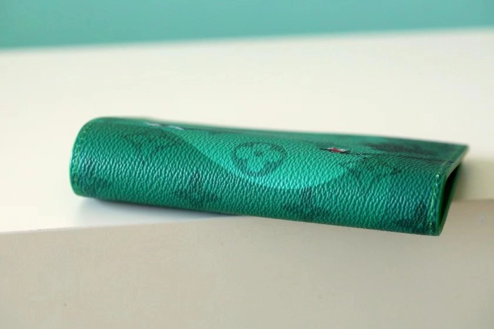 Passport Cover Surfin “14*10*2.5CM” 081
