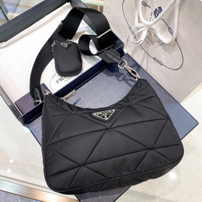 Padded Re-Nylon Shoulder Bag“24*20.5*7CM”-088=