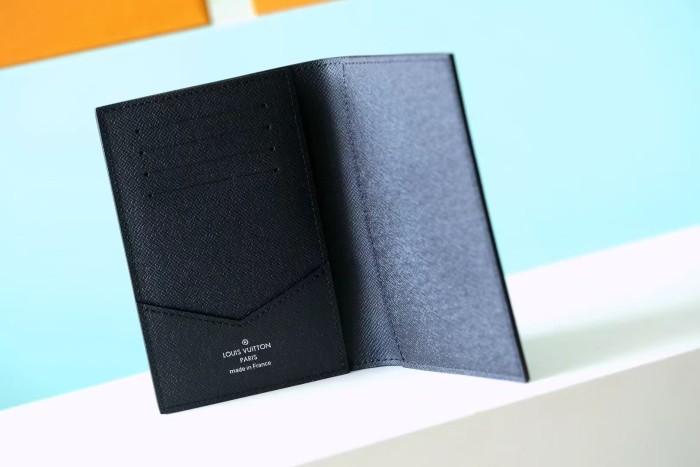 Passport Cover “14*10*2.5CM” 061