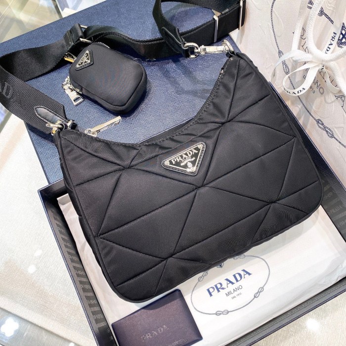 Padded Re-Nylon Shoulder Bag“24*20.5*7CM”-088=