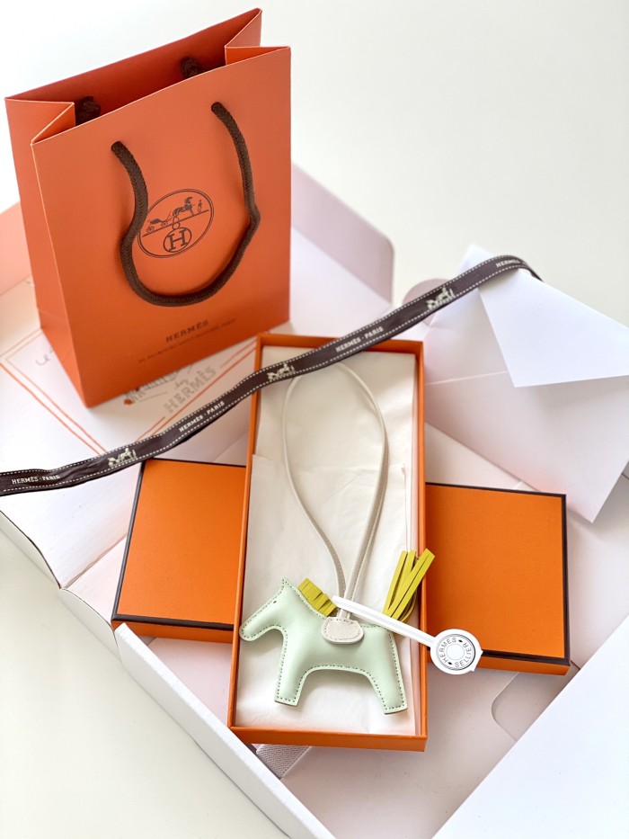 Rodeo PM charm“9.7*7.8*1CM”-052=