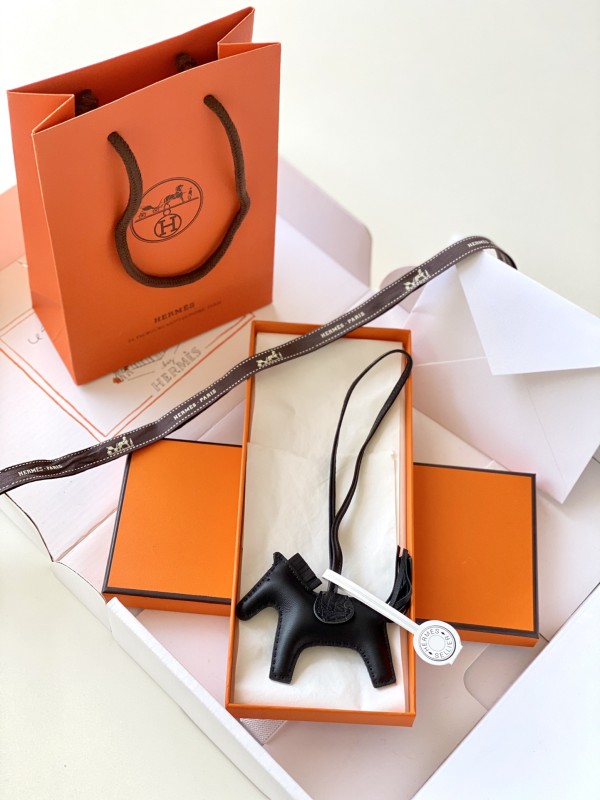 125USD Rodeo PM charm“9.7*7.8*1CM”-082=