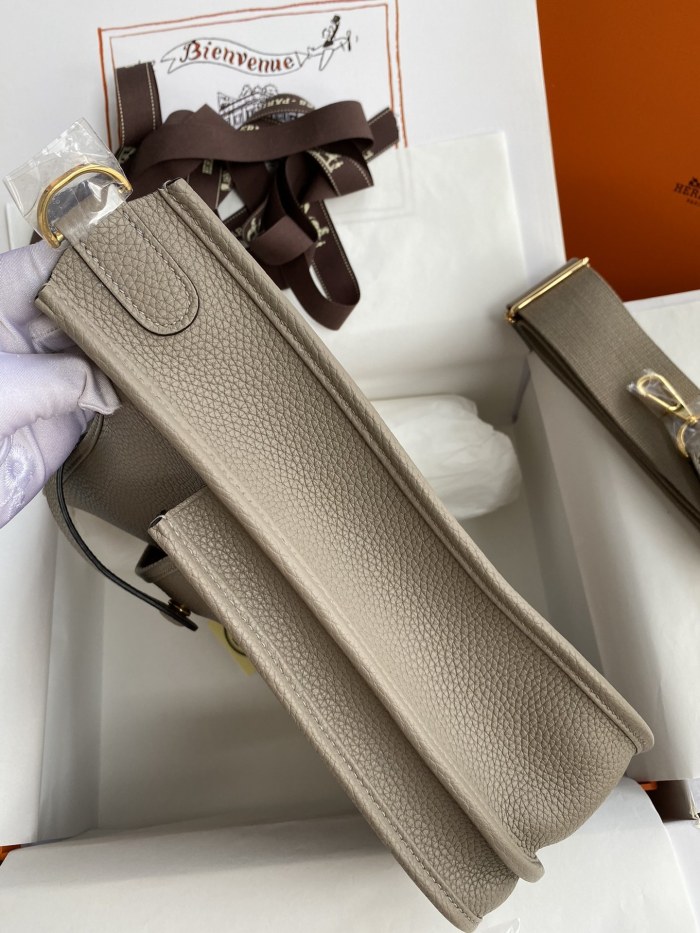 Evelyne Clemence “30*28*7CM”-0551=