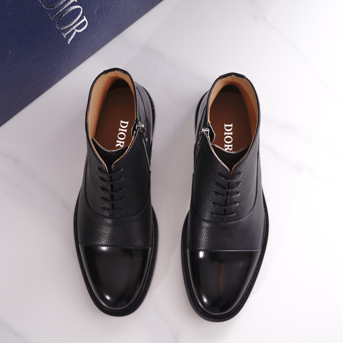 BOOTS  (Male)38-45=