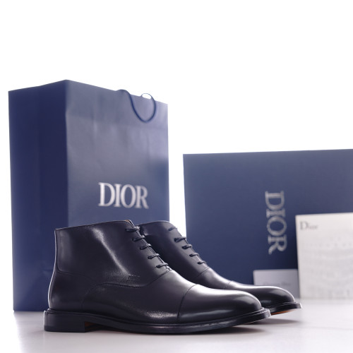 BOOTS  (Male)38-45=