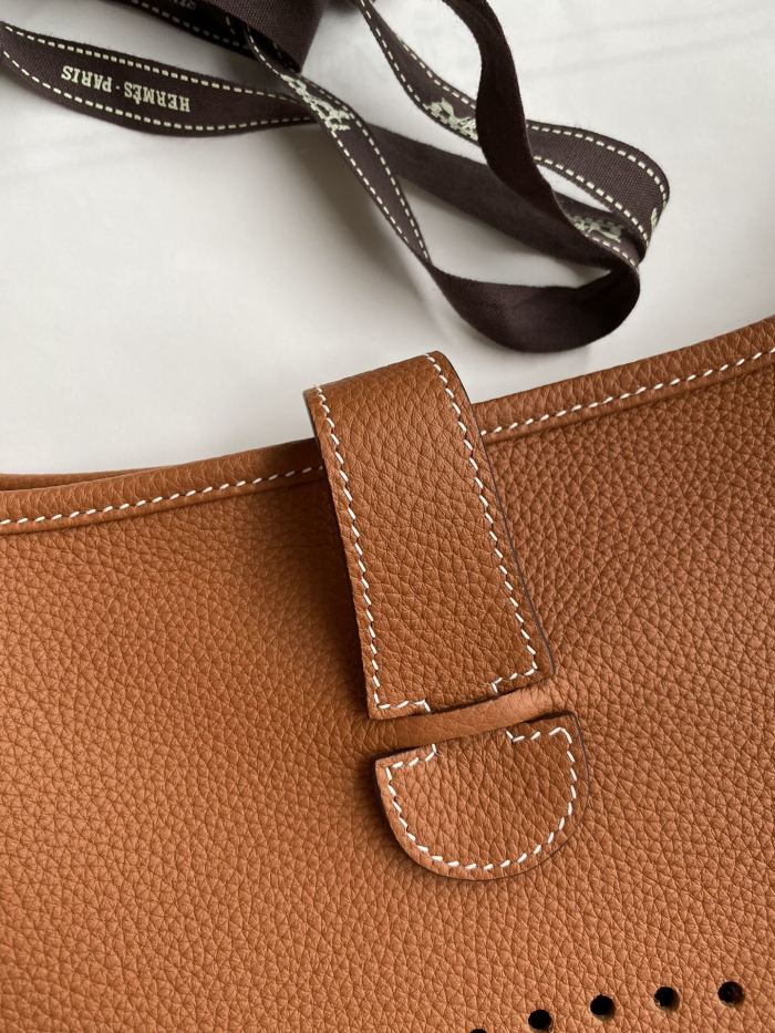 Evelyne Clemence “30*28*7CM”-0551=
