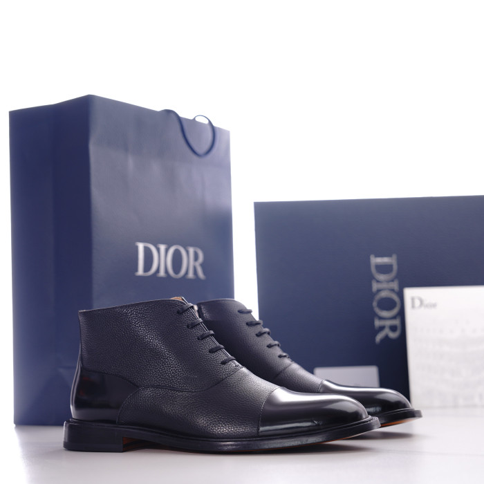 BOOTS  (Male)38-45=