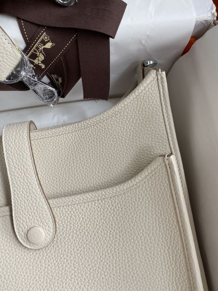 Evelyne Clemence “30*28*7CM”-0551=
