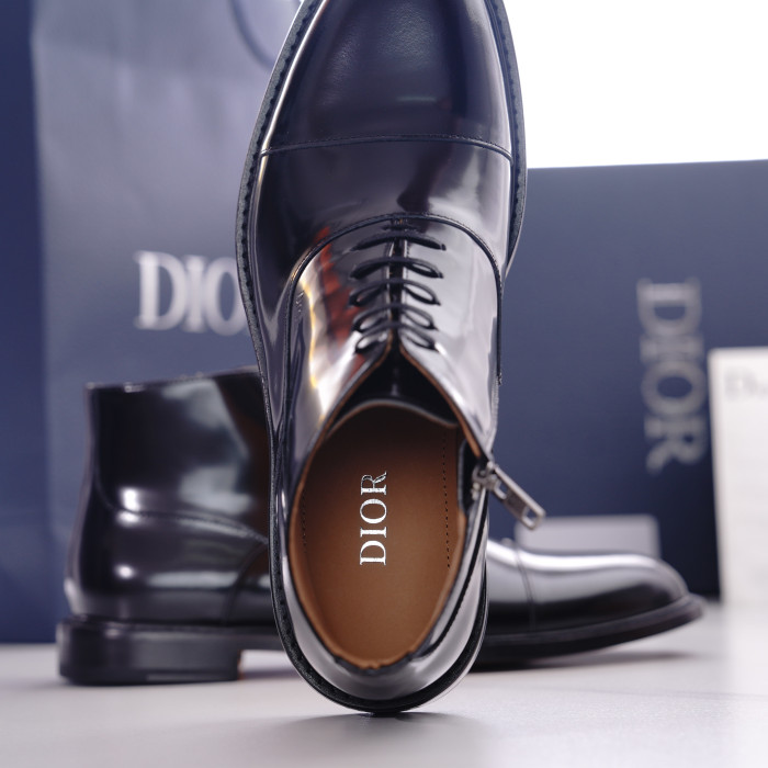 BOOTS  (Male)38-45=