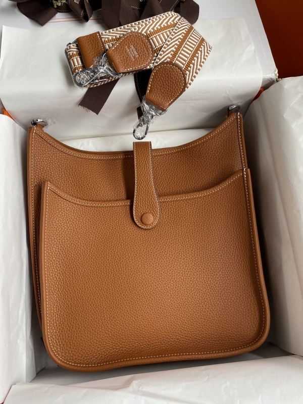Evelyne Clemence “30*28*7CM”-0551=