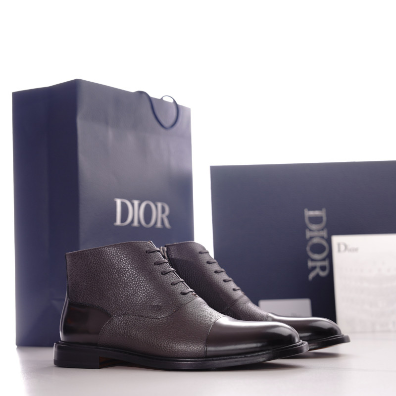BOOTS  (Male)38-45=