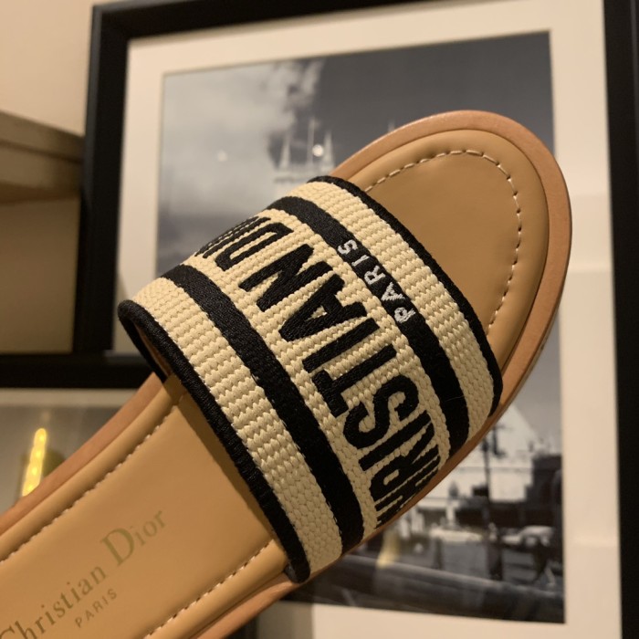 Dway SLIDES （Female）35-41=