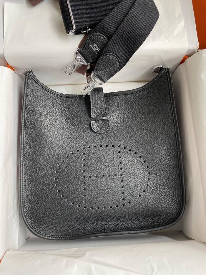 Evelyne Clemence “30*28*7CM”-0551=