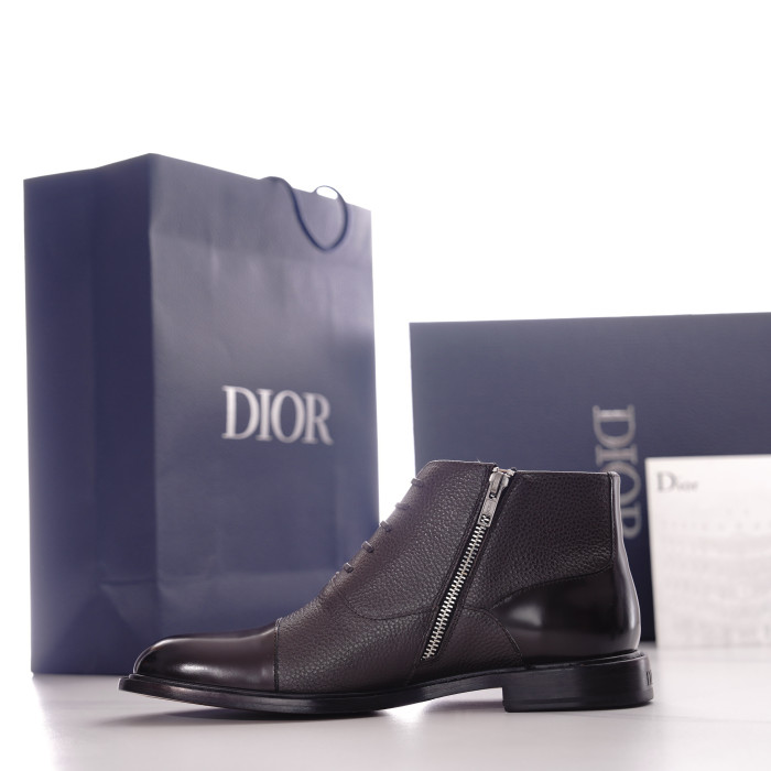 BOOTS  (Male)38-45=