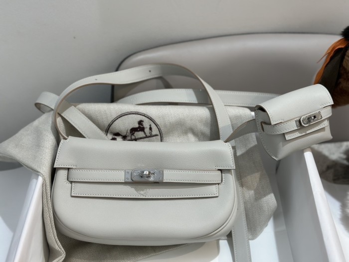 Kelly moove“17*10*5CM”-0061=