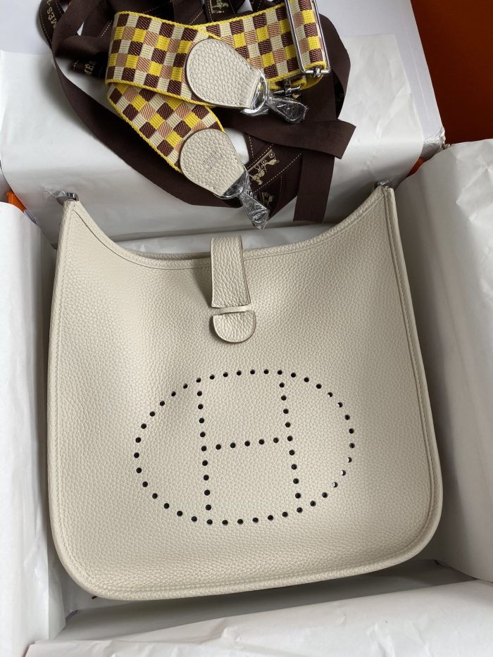 Evelyne Clemence “30*28*7CM”-0551=