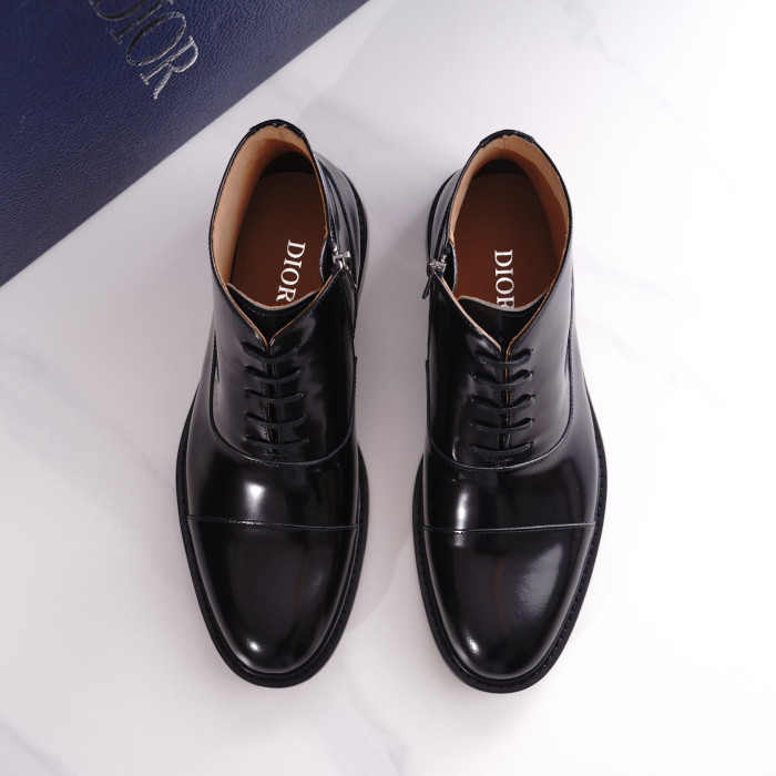 BOOTS  (Male)38-45=